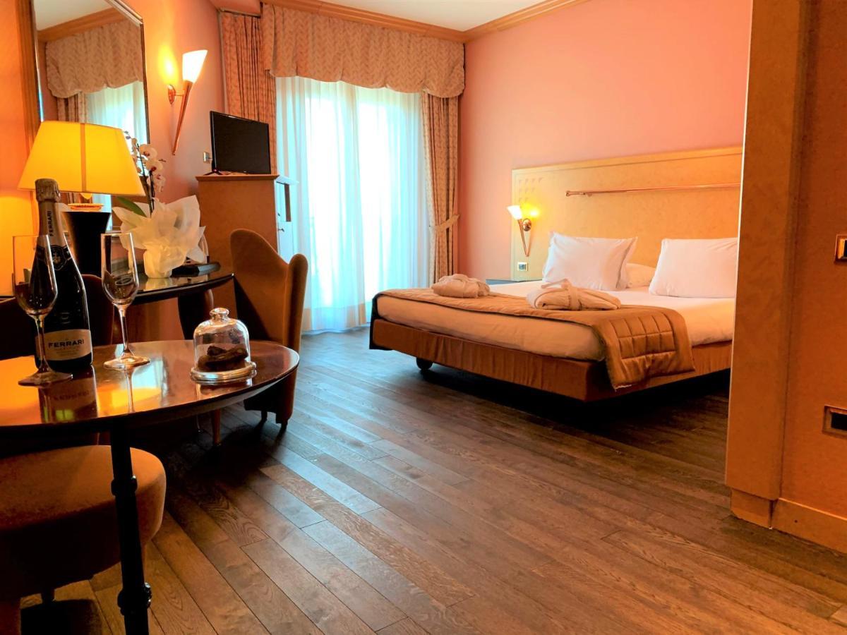 Shg Hotel Antonella Pomezia Ngoại thất bức ảnh