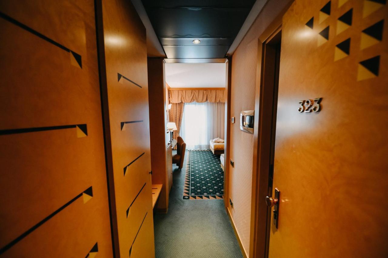 Shg Hotel Antonella Pomezia Ngoại thất bức ảnh
