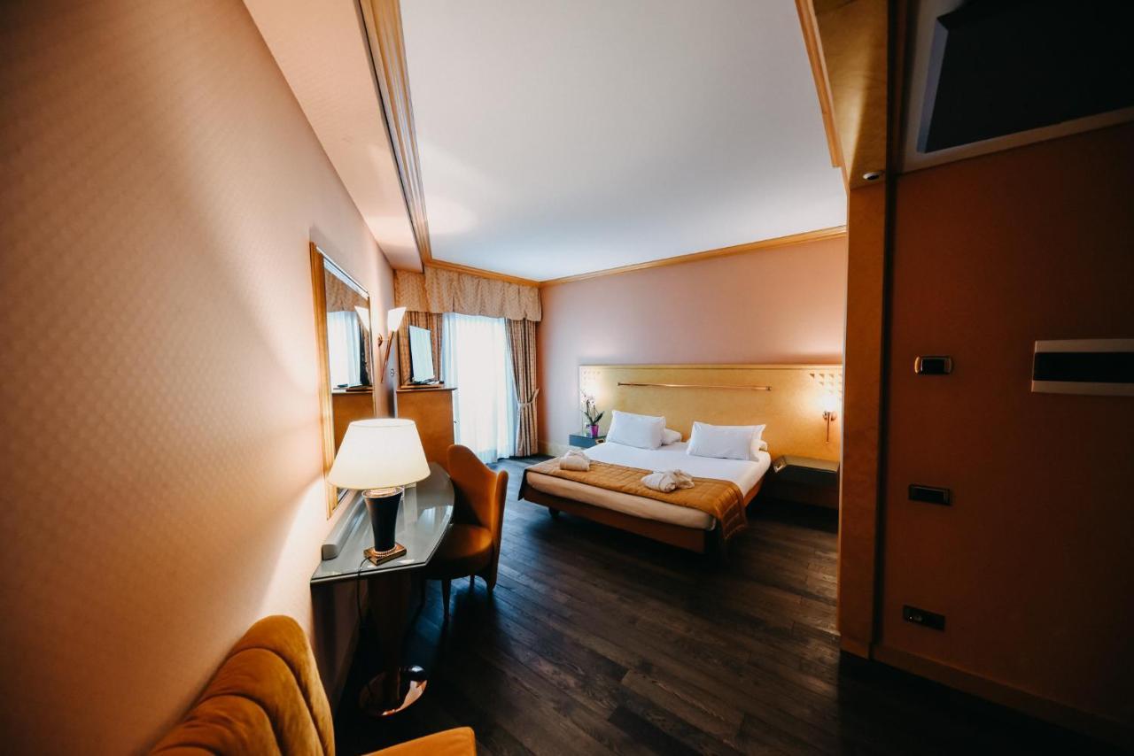 Shg Hotel Antonella Pomezia Ngoại thất bức ảnh