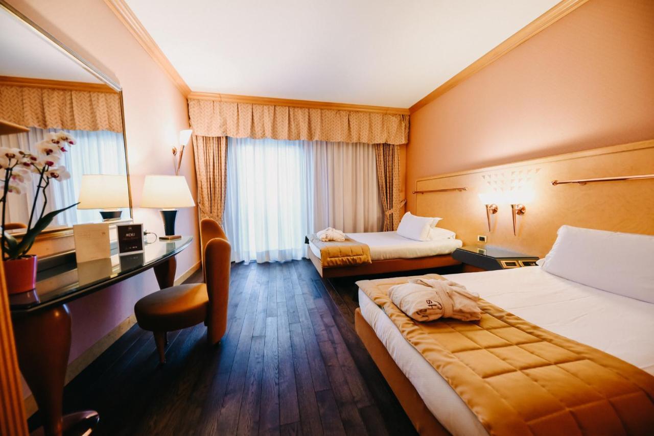 Shg Hotel Antonella Pomezia Ngoại thất bức ảnh