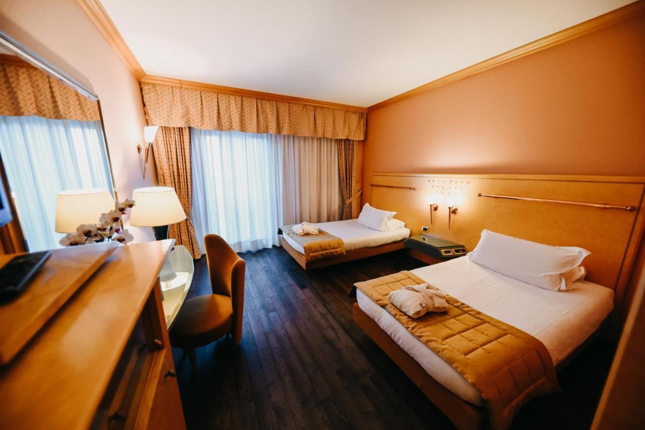 Shg Hotel Antonella Pomezia Ngoại thất bức ảnh