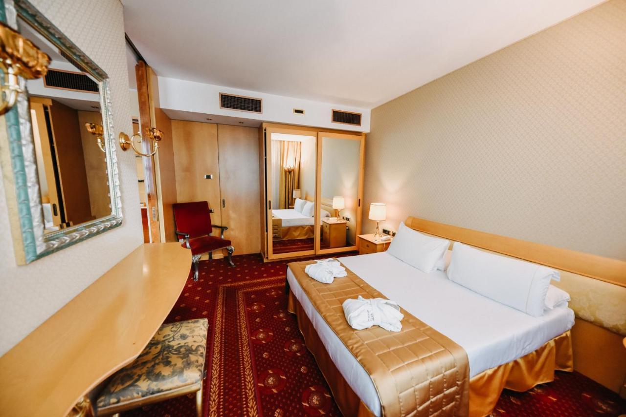 Shg Hotel Antonella Pomezia Ngoại thất bức ảnh