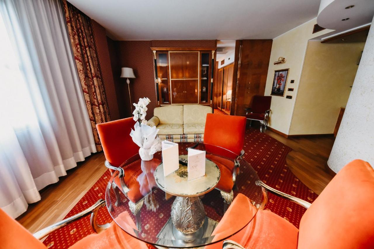 Shg Hotel Antonella Pomezia Ngoại thất bức ảnh