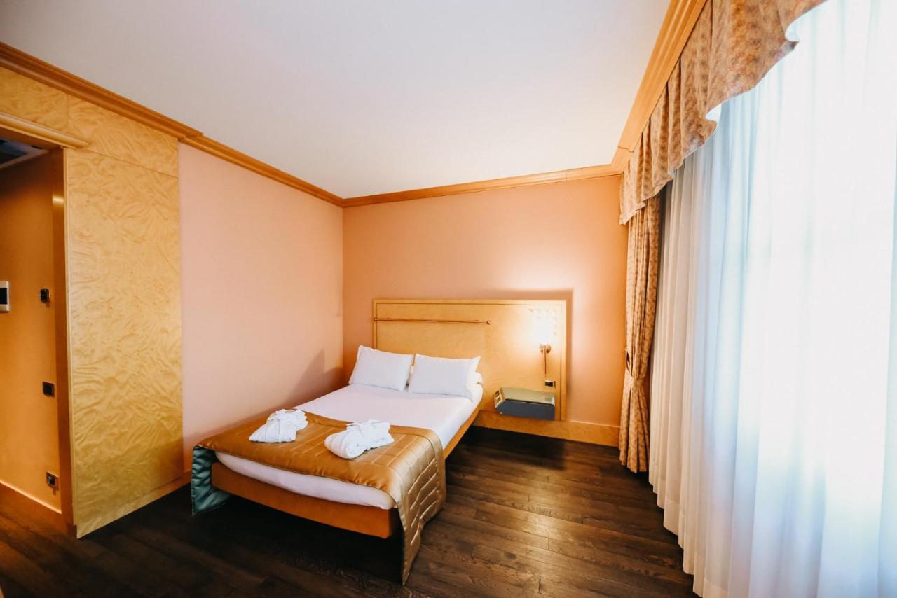 Shg Hotel Antonella Pomezia Ngoại thất bức ảnh