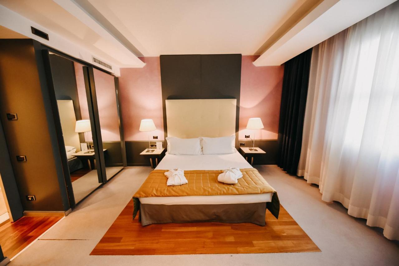 Shg Hotel Antonella Pomezia Ngoại thất bức ảnh