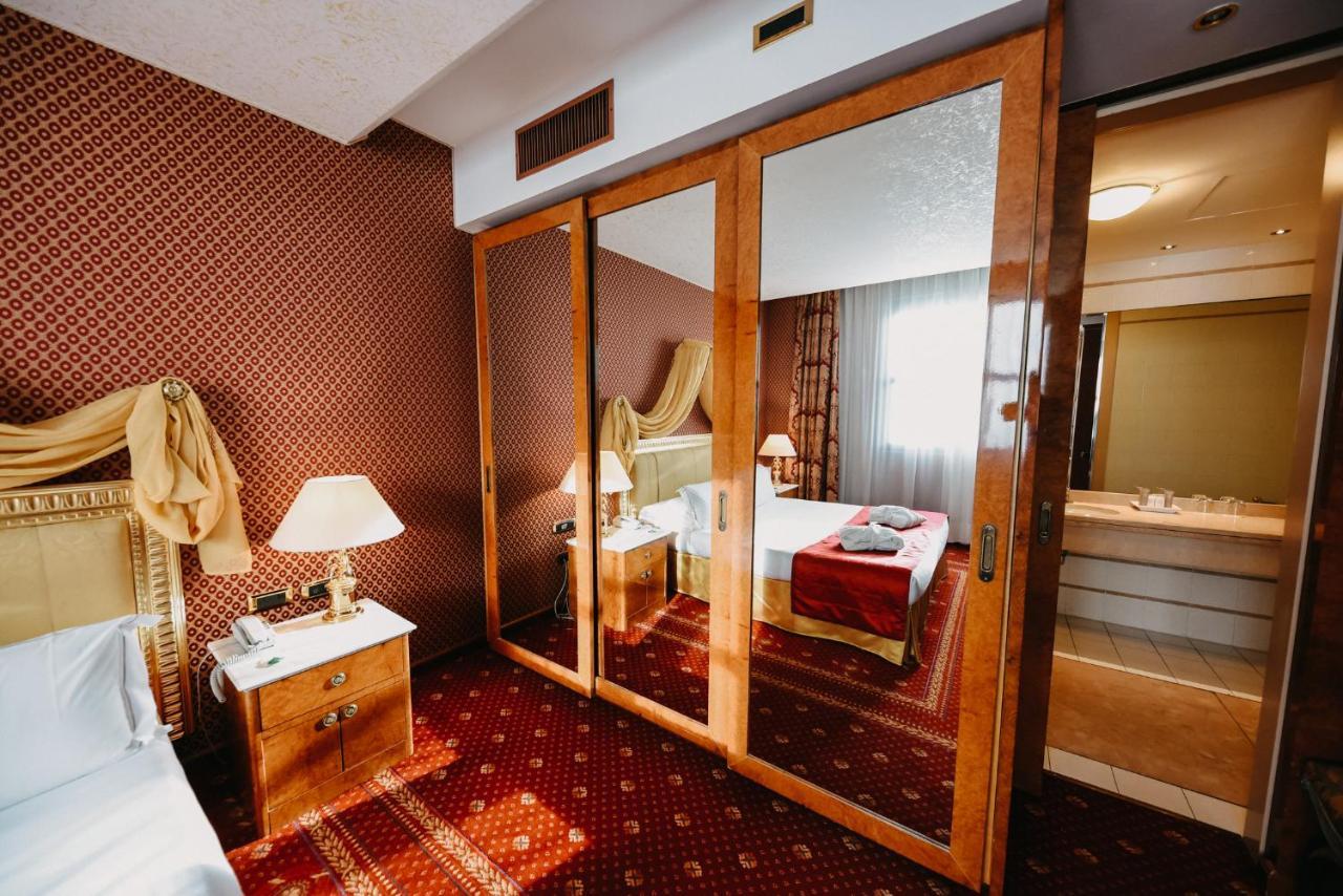Shg Hotel Antonella Pomezia Ngoại thất bức ảnh