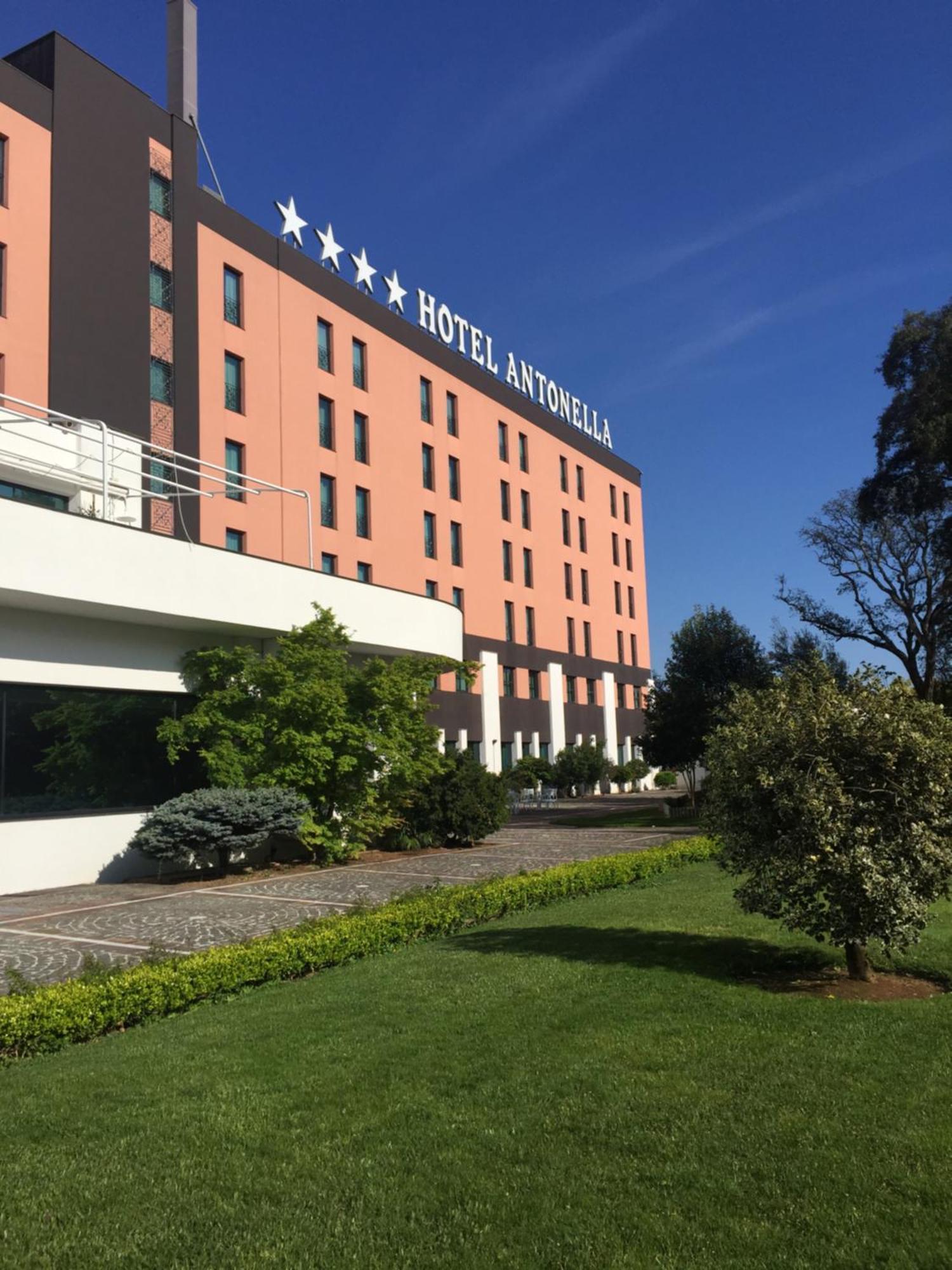 Shg Hotel Antonella Pomezia Ngoại thất bức ảnh